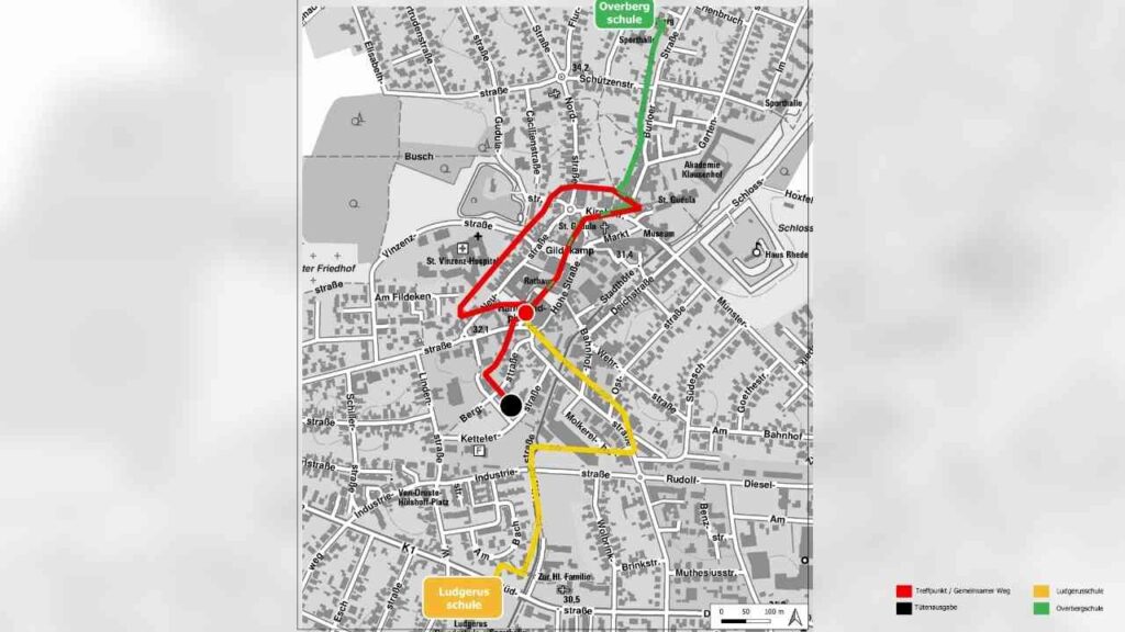 Stadtplan mit markierten Routen in verschiedenen Farben für Verkehrsführung und Schulstandorte.