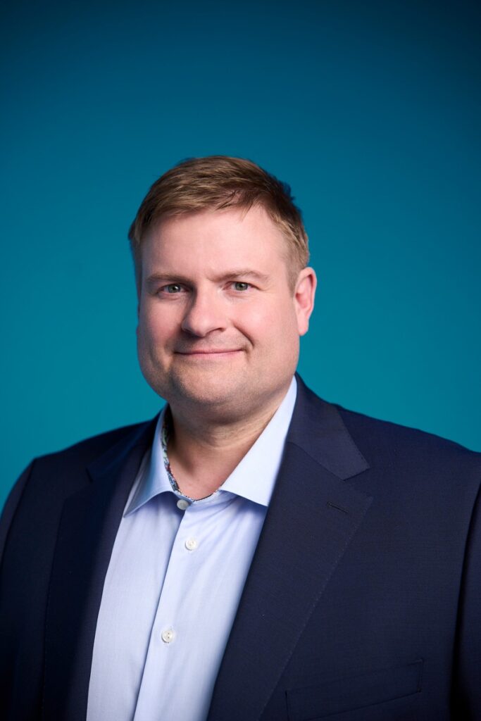 Ausgezeichnet: Kress Pro ehrt Dr. Dennis Ballwieser / Das Fachmagazin zeichnet den Chefredakteur der Apotheken Umschau als "Chefredakteur national des Jahres" aus