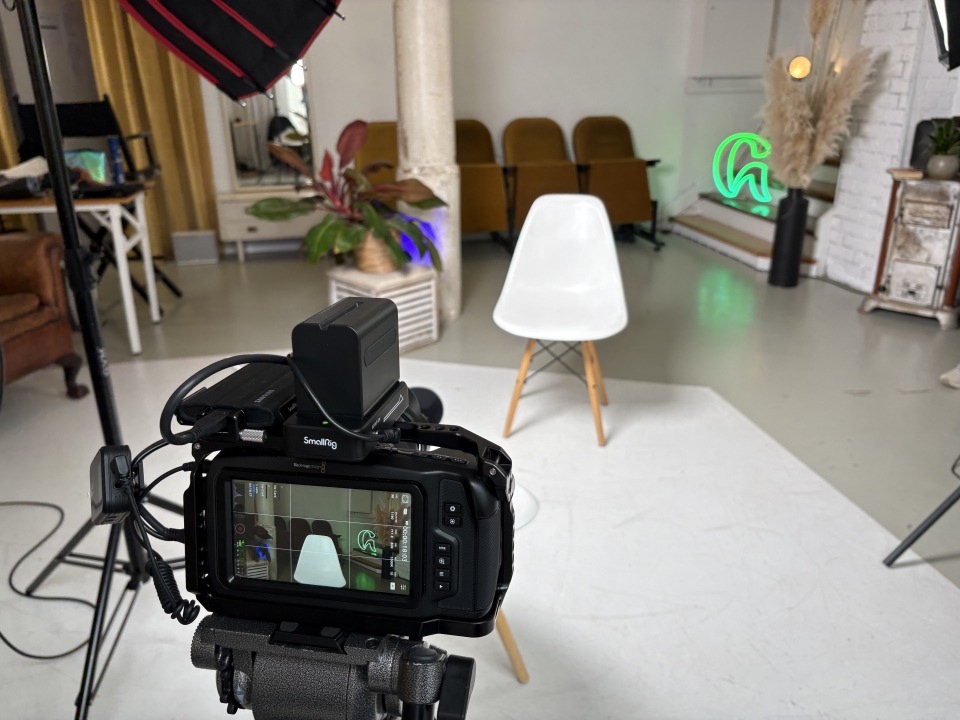 "Meine Stimme. Meine Therapie." Patient:innen zeigen, wie medizinisches Cannabis ihr Leben verändert hat