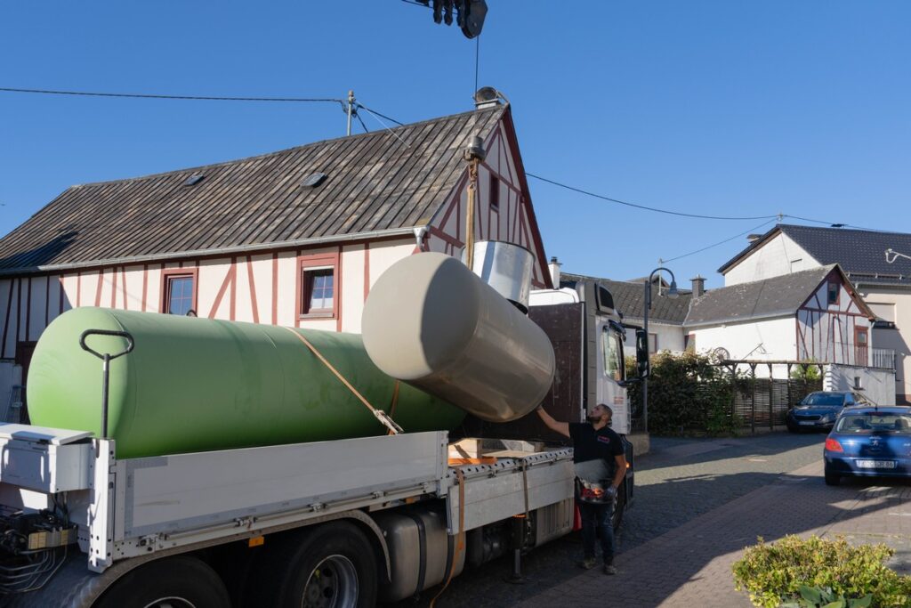 Flüssiggas Verband zur Fraunhofer Studie zur Erdgasnetz Stilllegung: / "Flüssiggas schützt Haushalte vor explodierenden Netzentgelten"