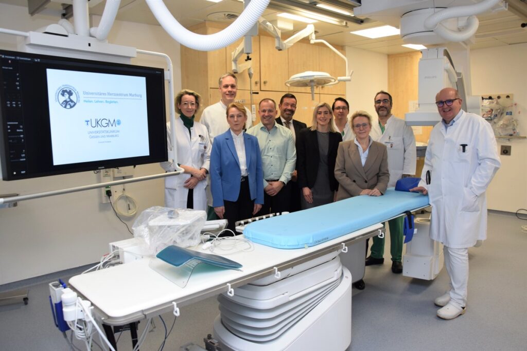 Universitätsklinikum Marburg setzt neue Maßstäbe in der Herzmedizin / Modernste Herzkatheter Technologie für höchste Präzision, Sicherheit und Patientennutzen