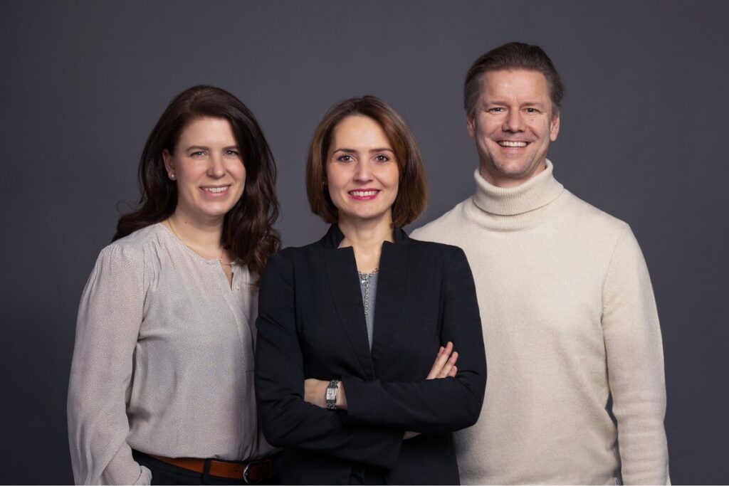 Daten trifft Klassik: Heringer unterstützt Kölner Kammerorchester Weihnachtskonzert als kulturelles Signal