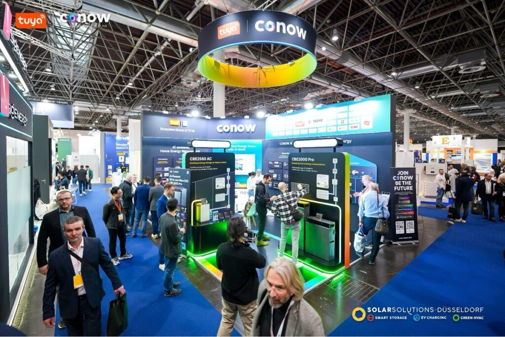 Conow präsentierte KI gestützte Energielösungen auf der SolarSolutions Düsseldorf 2025