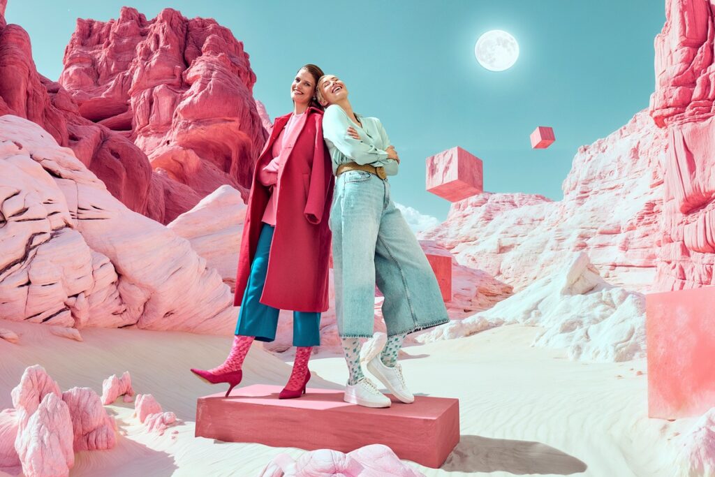 Medi setzt Maßstäbe in der Kompressionstherapie / mediven comfort print: der neue rundgestrickte medizinische Kompressionsstrumpf mit Digitaldruck