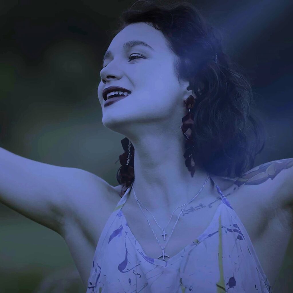 Valle Venia präsentiert neuen Song und Video: Sandgrain in Space: LPS feat. Lara