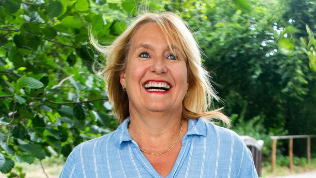 006 Wegfinderin (C) Christiane Keller Zimmermann