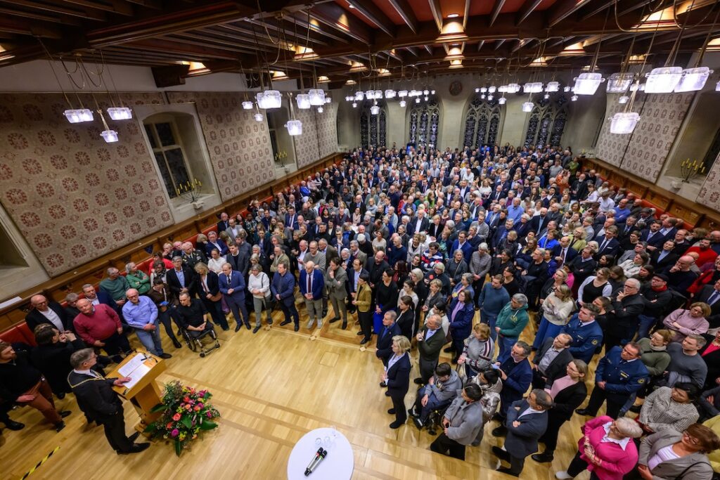 Rathausfestsaal begrüßte Oberbürgermeister Tilman Fuchs