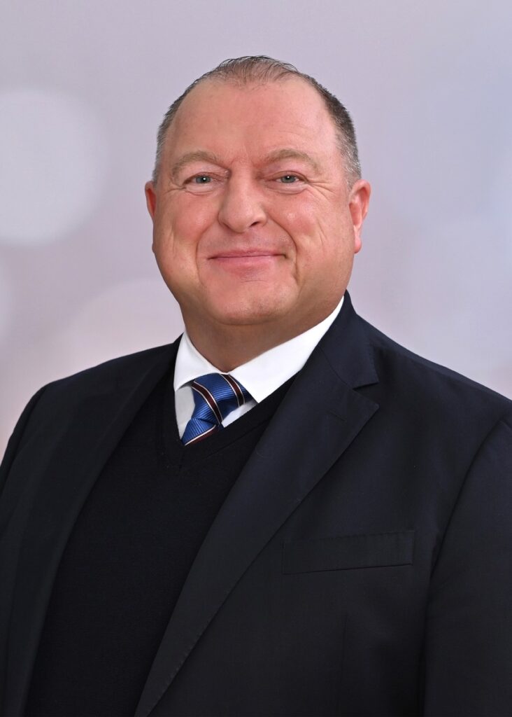 Apothekenreform bietet Entwicklungschancen, lässt Unterfinanzierung der Apotheken aber völlig offen / Fortbildungskongress pharmacon