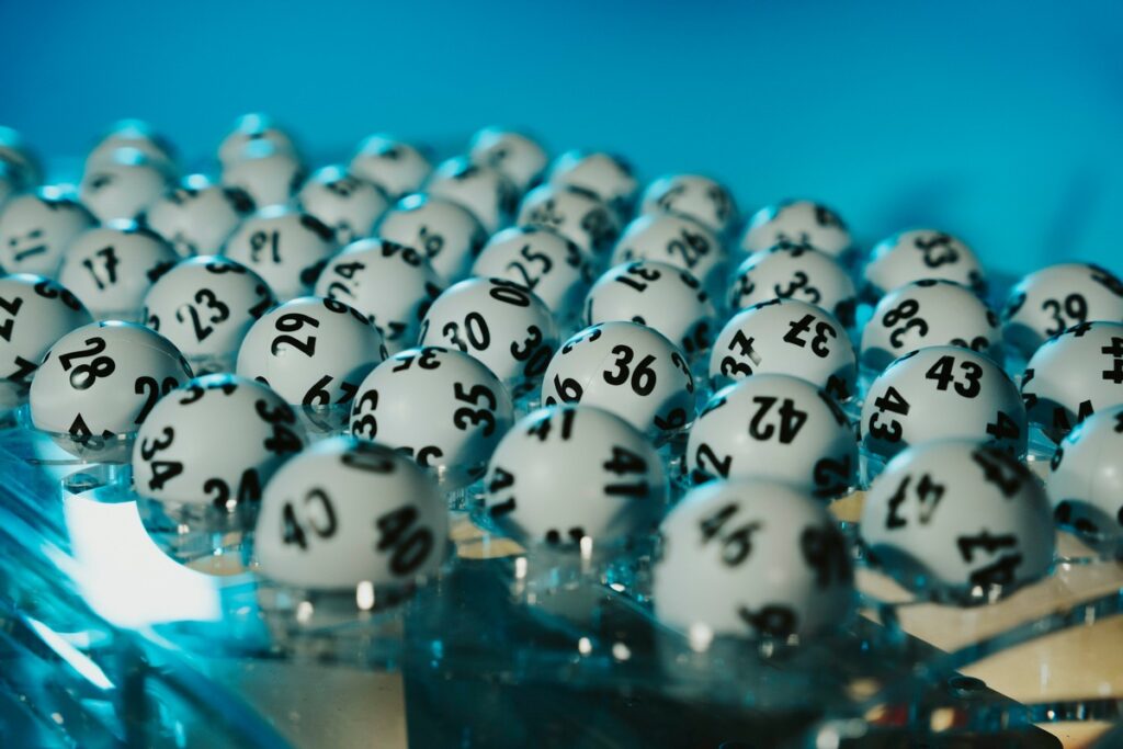 LOTTO 6aus49: erster WestLotto Millionär im neuen Jahr / Treffer im zweiten Rang Rund 1,8 Millionen Euro gehen nach NRW