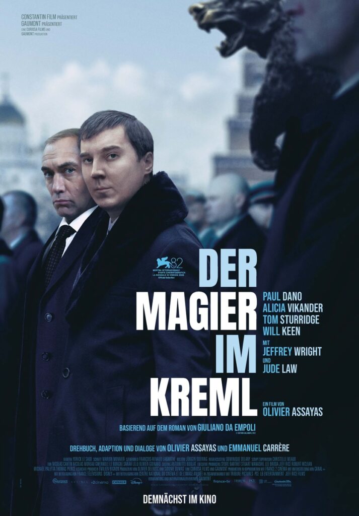 DER MAGIER IM KREML ab 9. April 2026 im Kino mit Paul Dano, Jude Law, Alicia Vikander u.v.a.