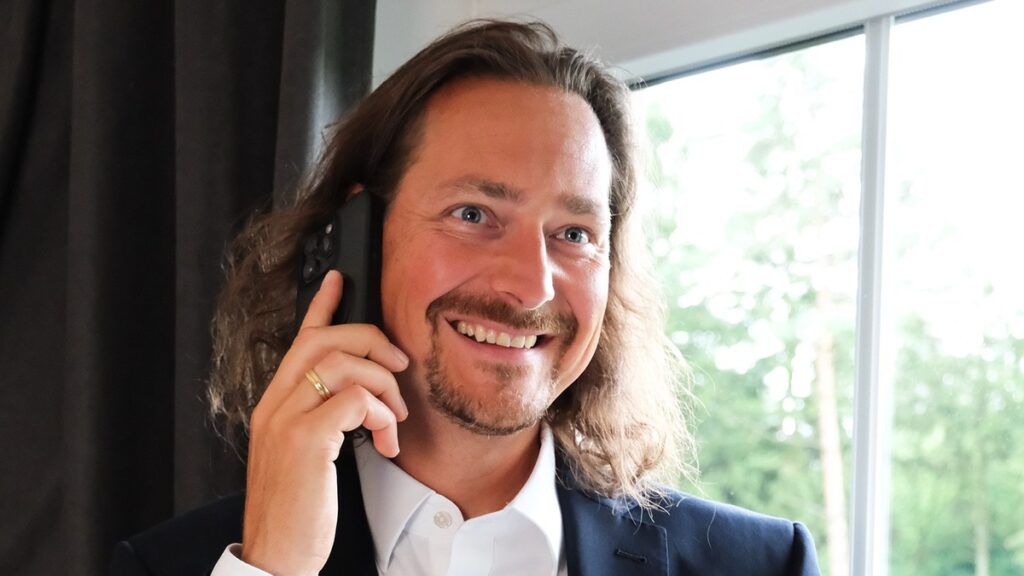 Philipp Kadel von der DIAGONAL Gruppe: Warum der Mahnbescheid selten die beste Lösung ist und Kommunikation im Mahnwesen Kundenbeziehungen rettet