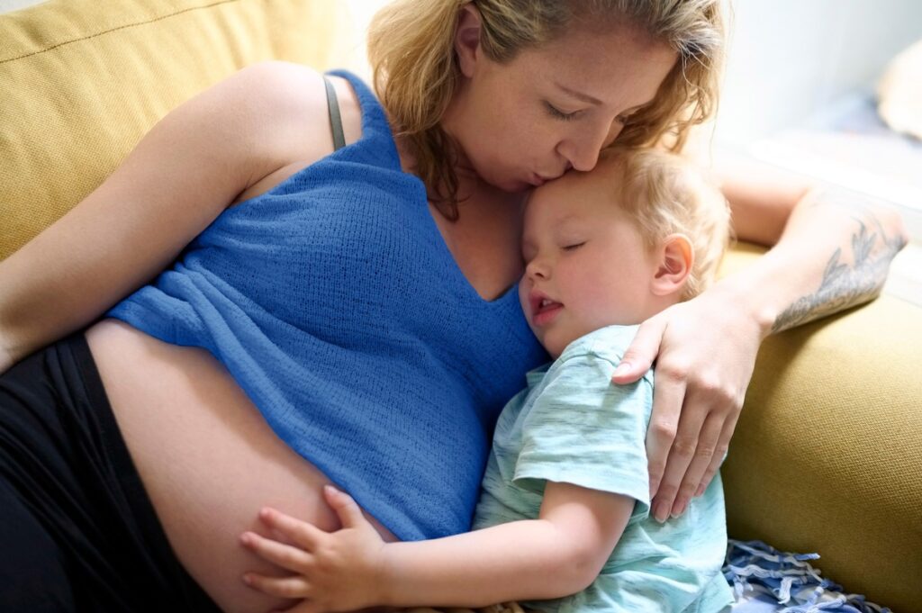 Aktuelle Umfrage zeigt: Mehrheit der Mütter würde sich zum Schutz ihres Babys in der Schwangerschaft gegen RSV impfen lassen