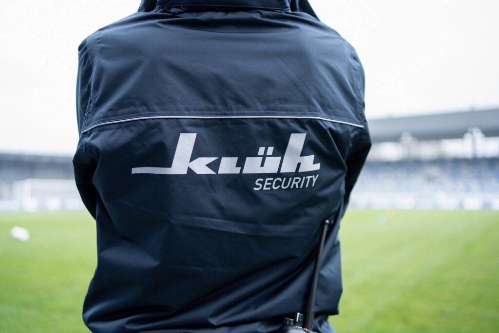 Seit zehn Jahren am Ball / Klüh Security sichert auch künftig die Heimspiele des VfL Bochum 1848 ab
