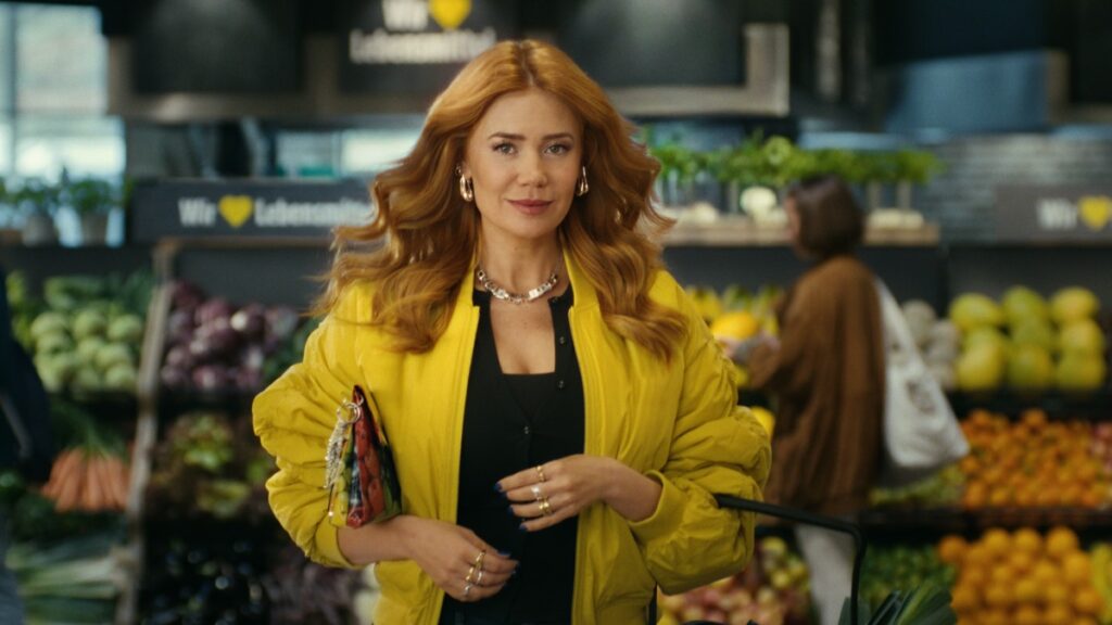 Starke Angebote zum Jahresauftakt: "Sparlina" Palina Rojinski macht den Januar zum Sparmonat bei EDEKA