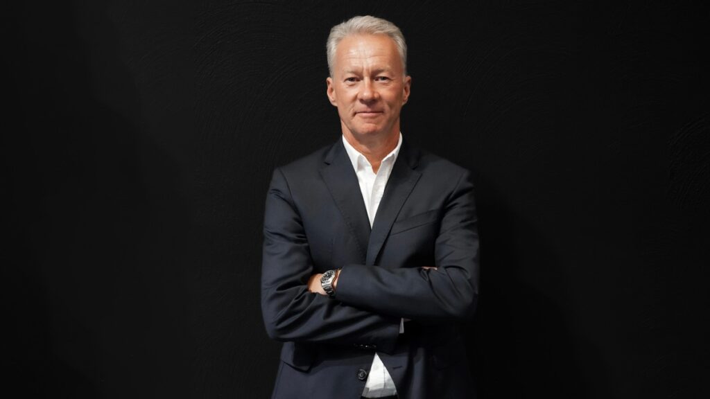 Carsten Umland: Zusätzliches Einkommen sichern und Vermögen am Aktienmarkt aufbauen