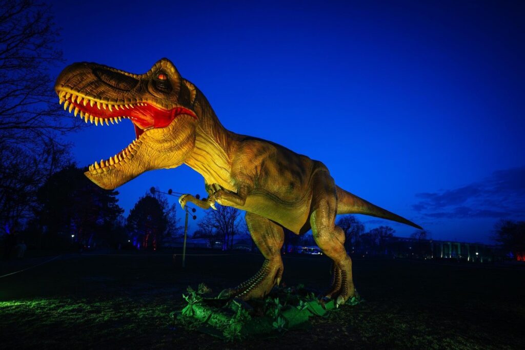 Winterferien im egapark Dino Lights von Montag bis Sonntag und eine Entdeckungsreise in Borneos Regenwald