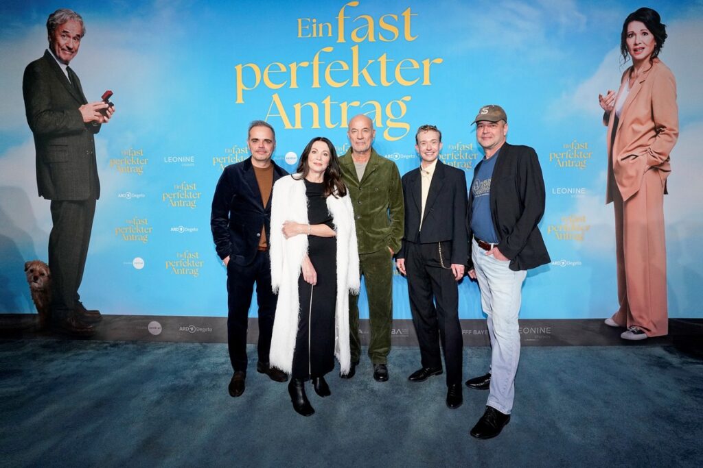 München hat "Ja!" gesagt Premiere von EIN FAST PERFEKTER ANTRAG / ab 26. Februar 2026 im Kino!