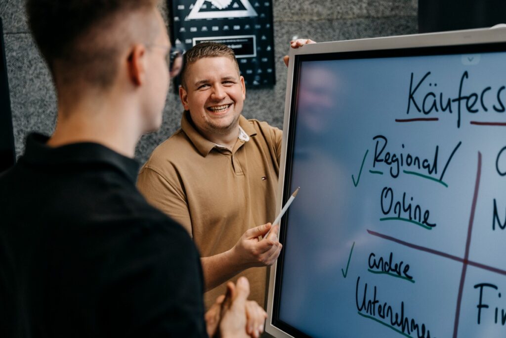 Emotionaler Abschied: Wie Unternehmer den Verkauf ihres Lebenswerks meistern