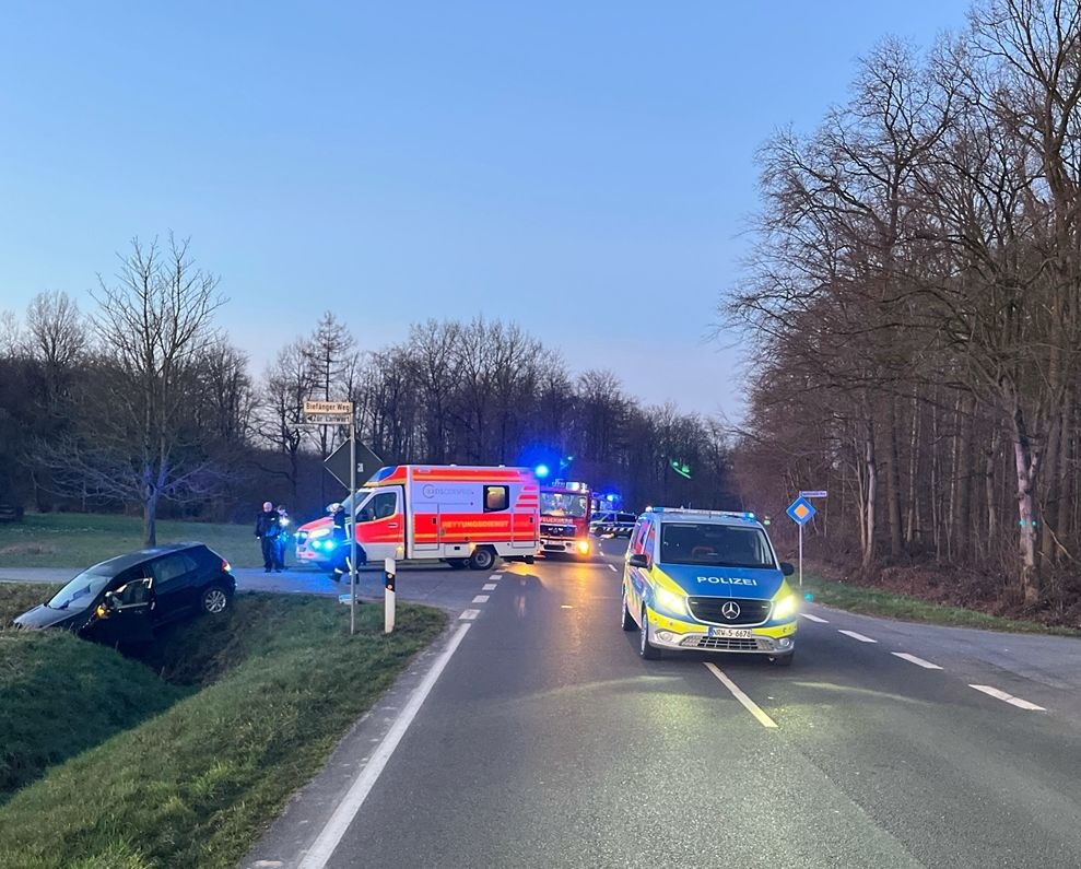 Der Fahrer wurde bei dem Unfall verletzt.