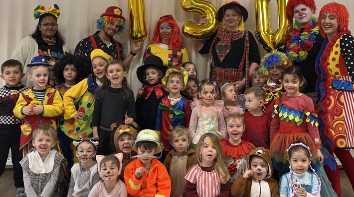 Neuer Meilenstein bei UV Schutz in Kitas erreicht / Bundesweit 750. Kita als "Clever in Sonne und Schatten" ausgezeichnet