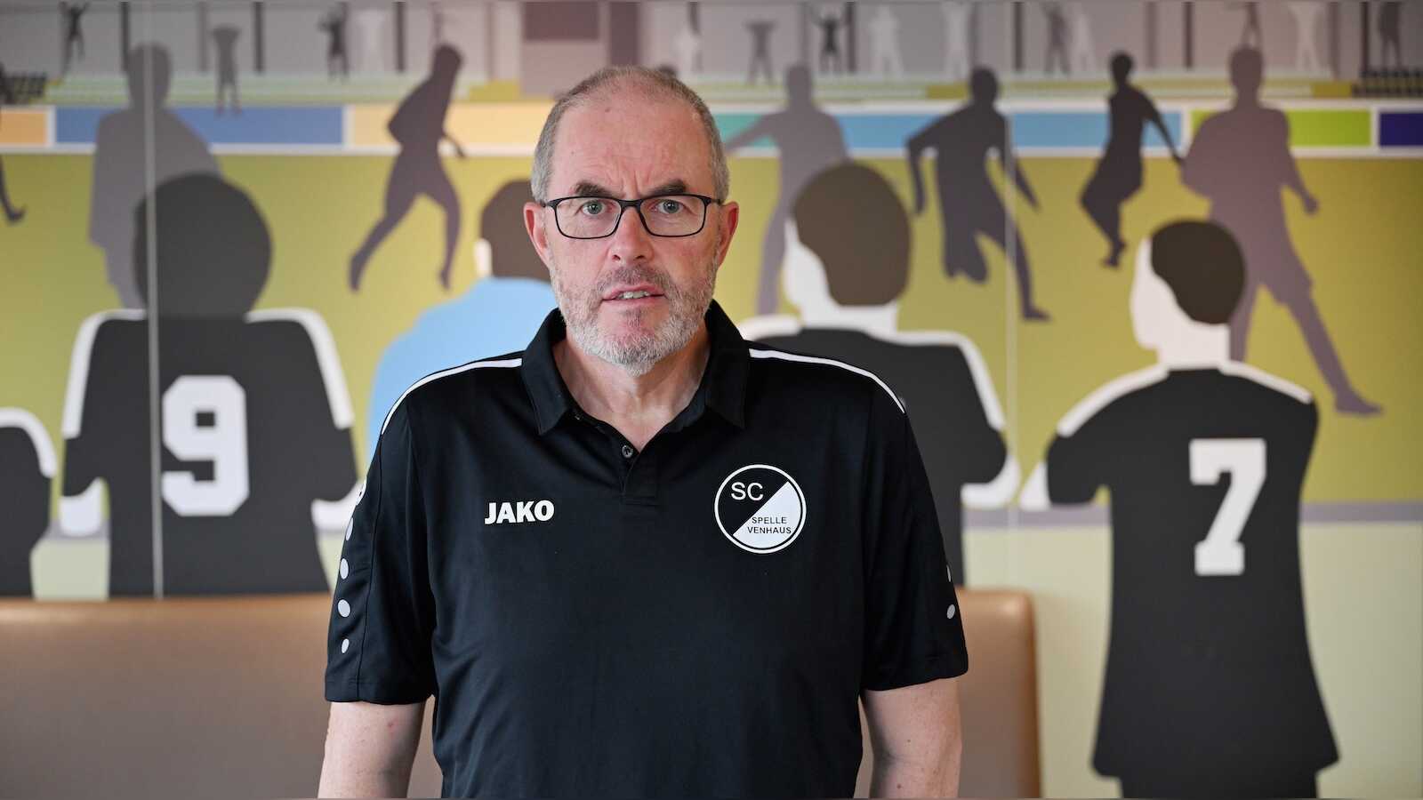 Peter Neiss, verantwortlich für das Stadionheft des SC Spelle-Venhaus