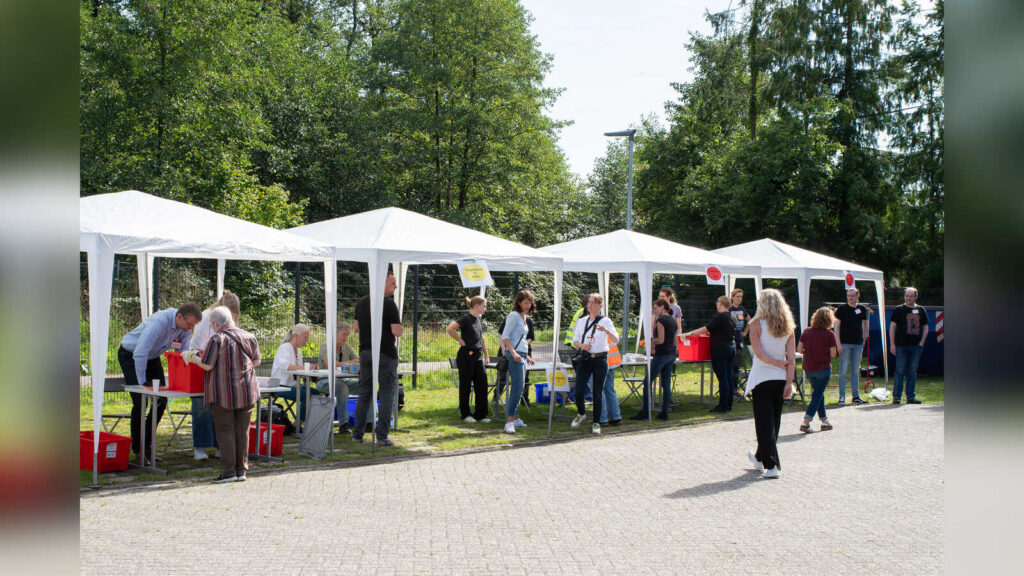 Blick auf die verschiedenen Stationen bei der Übung des Notfallverbunds Aurich
