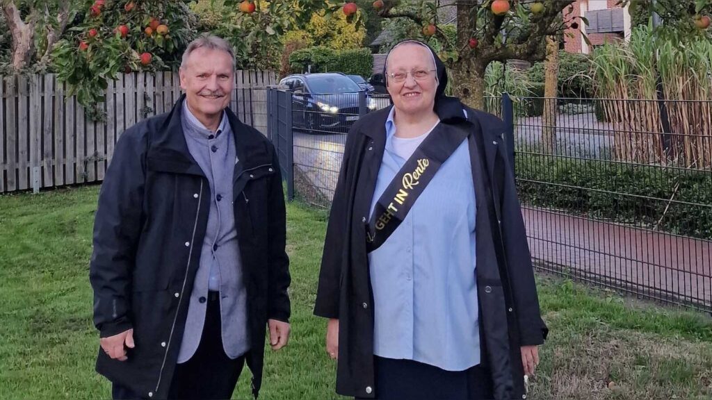 Verleihung der Goldenen Ehrengabe der Gemeinde Holdorf an Sr. Hildegard