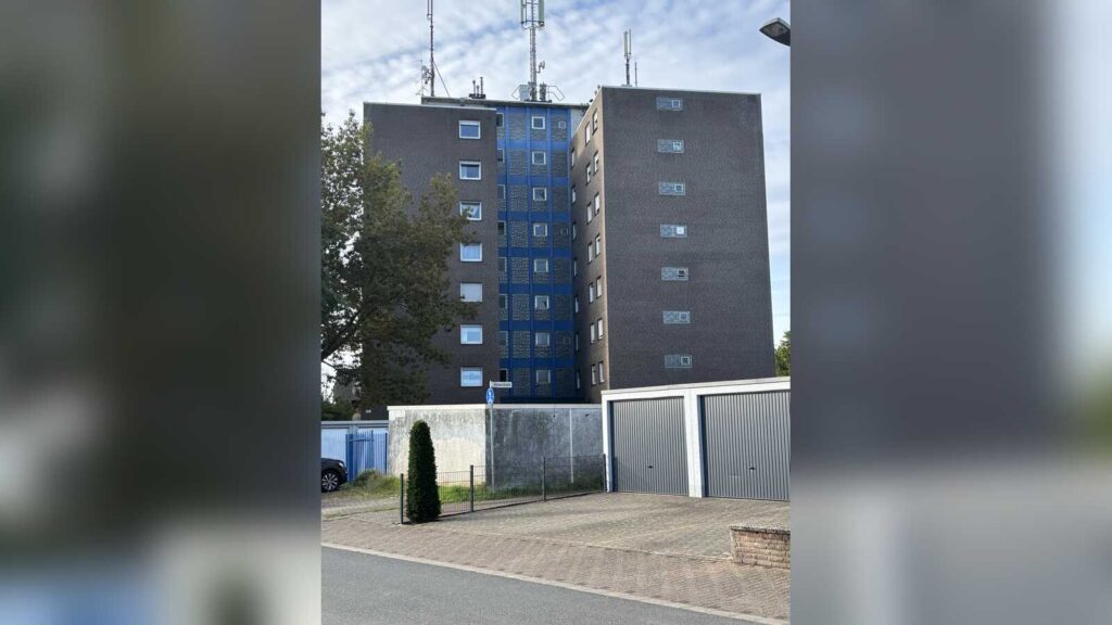 Das Hochhaus Achtstock an der Kleiststraße in Rhede