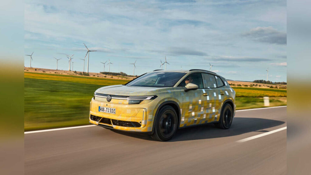 Der neue VW ID. Tiguan als seriennahe Studie mit Tarnfolierung