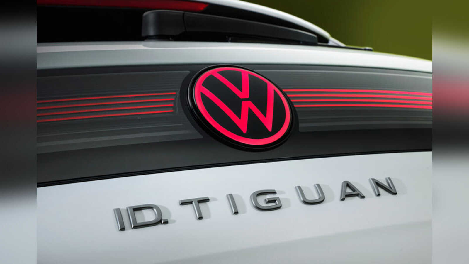 Weitere Ansicht des getarnten VW ID. Tiguan