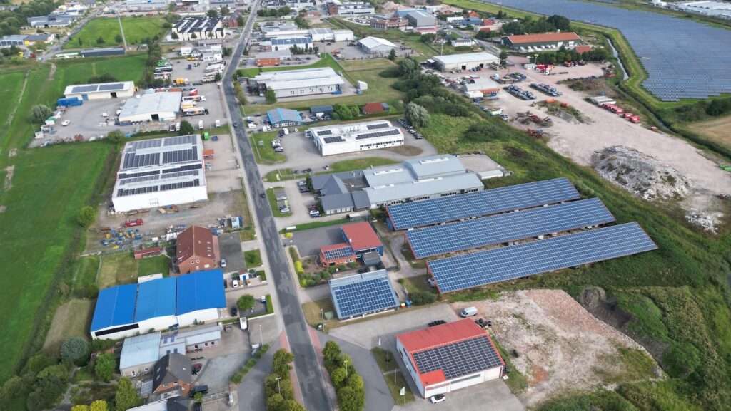 Luftaufnahme des Gewerbegebiets Leegemoor in Norden