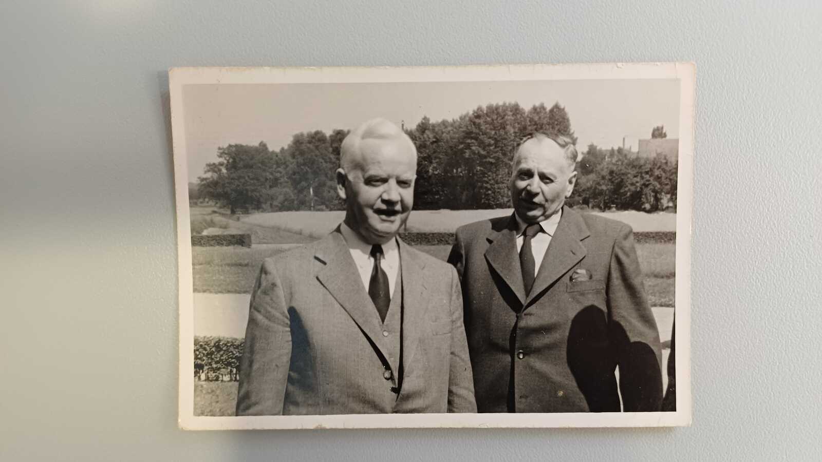 Heinrich Lübke und Heinrich Kuhr auf einer agrarpolitischen Tagung in Melle