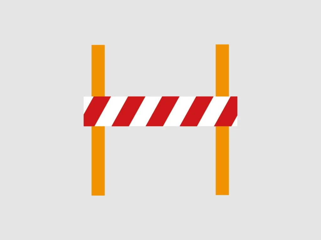 Absperrschild symbolisiert die Sperrung des Radwegs an der Kreisstraße 263 in Lohne
