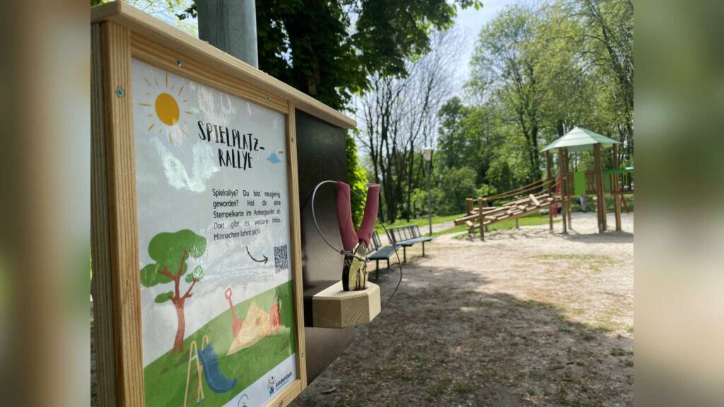 Kinder bei der Spielplatz-Rallye in Dülmen