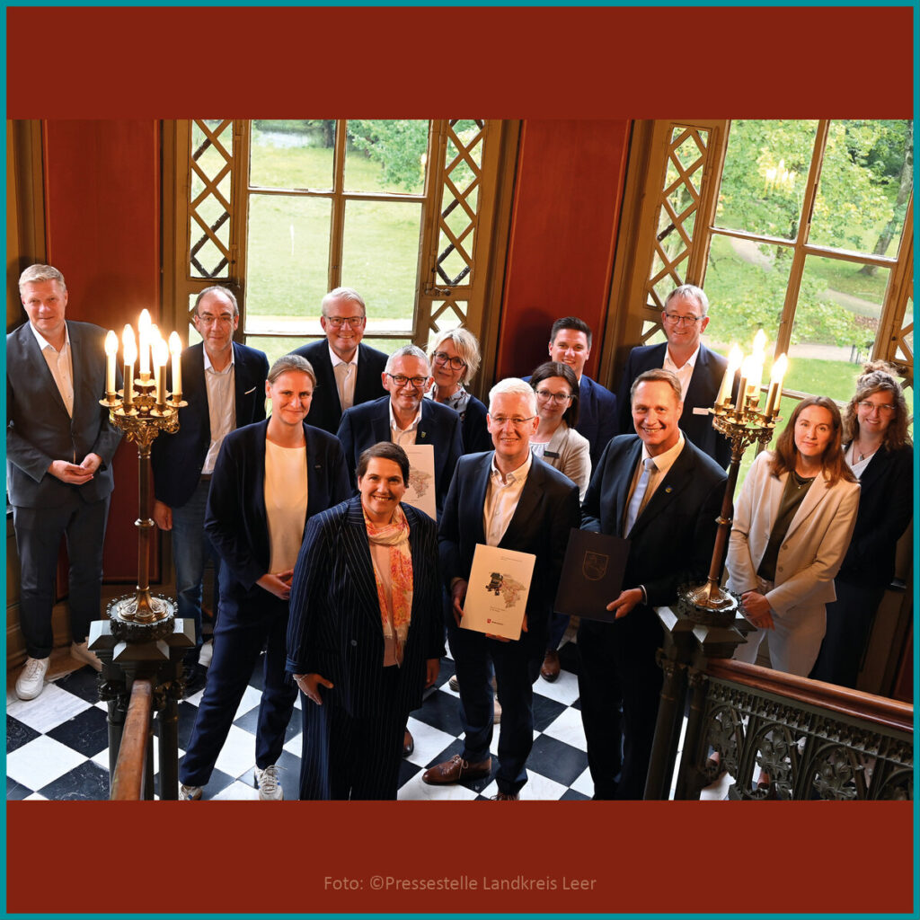Übergabe der Förderbescheide für die Smart-Region-Initiative Ostfriesland