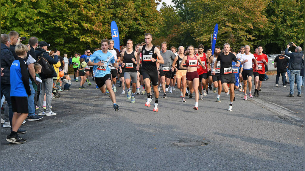 Start des Haupt- und Hobbylaufs beim Citylauf Cloppenburg 2025