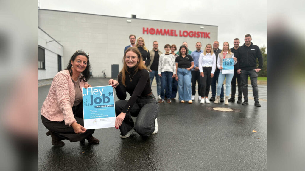 Vertreterinnen und Vertreter der Unternehmen der Azubi-Bustour Hey Job in Dülmen