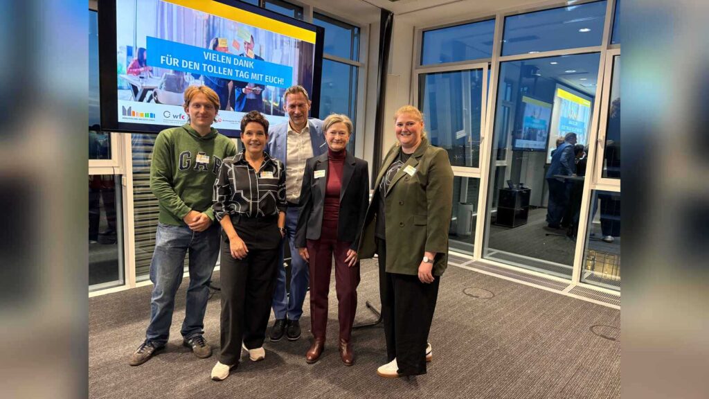 Referentinnen und Referenten des Arbeitgebernetzwerks Onboarding@Münsterland bei der AGRAVIS Raiffeisen AG in Münster