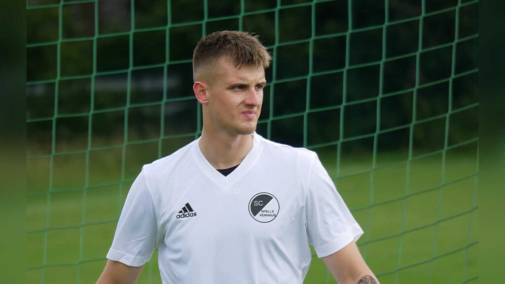 Luca Tersteeg, Mittelfeldspieler des SC Spelle-Venhaus