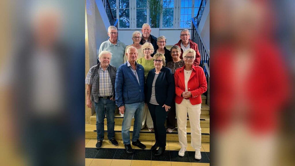 Die Mitglieder des Nordhorner Seniorenbeirats mit Andrea Rackebrandt, Monika Fangmeyer und Hans Schneider in der vorderen Reihe