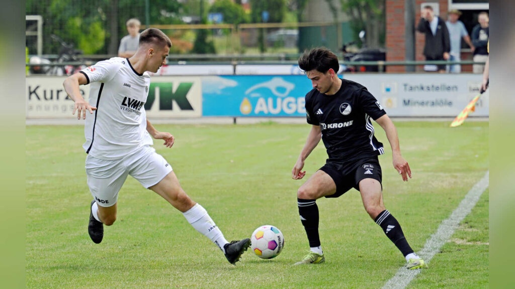Niklas Oswald vom SC Spelle-Venhaus im Spiel