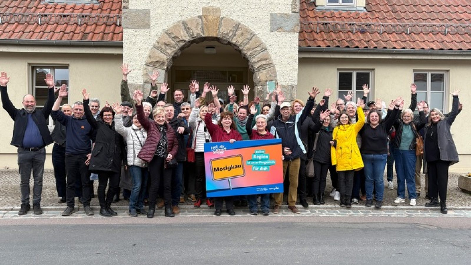 "Hol dir deine Show!"  am Freitag (24.04.)  live aus Mosigkau / Weiterer Text über ots und www.presseportal.de/nr/7880 / Die Verwendung dieses Bildes für redaktionelle Zwecke ist unter Beachtung aller mitgeteilten Nutzungsbedingungen zulässig und dann auch honorarfrei. Veröffentlichung ausschließlich mit Bildrechte-Hinweis.