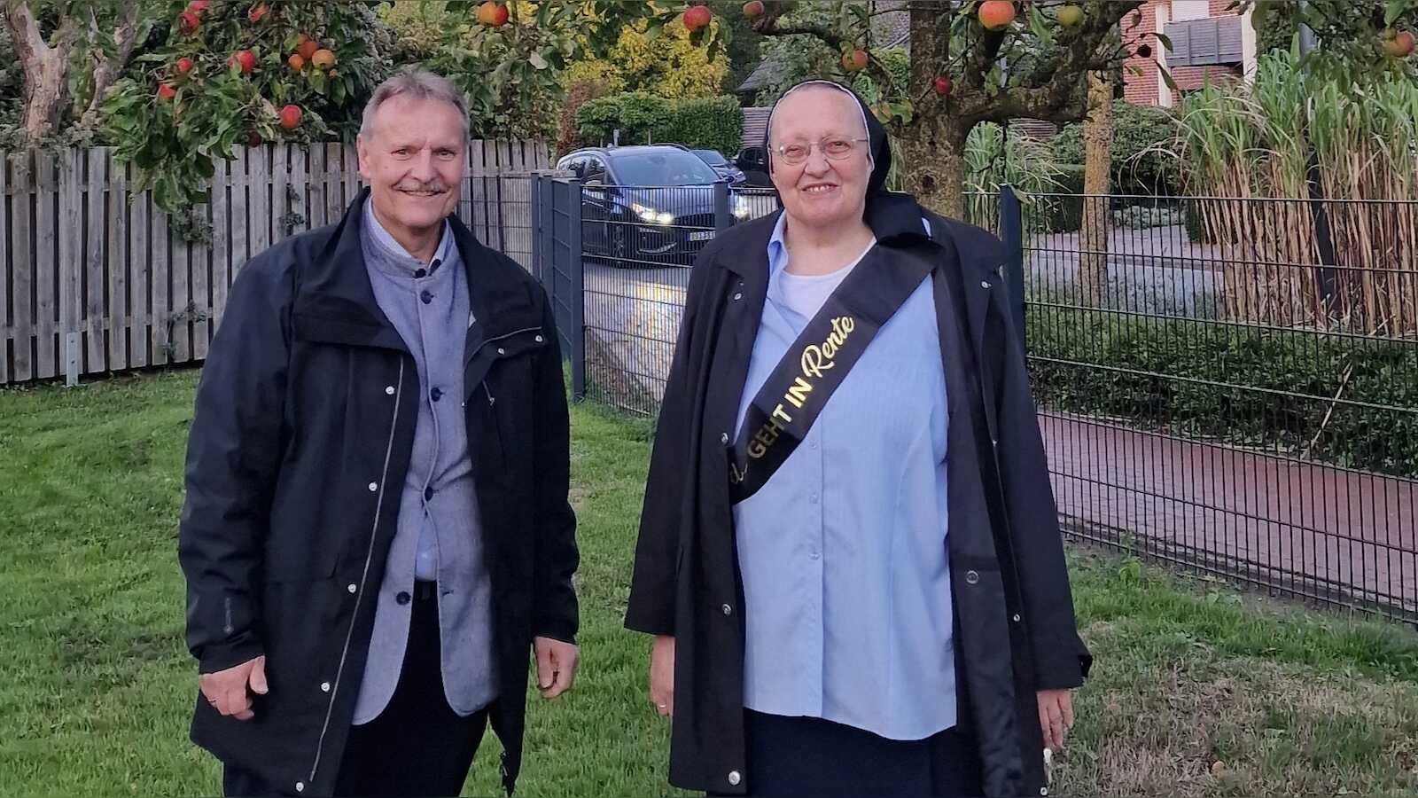 Verleihung der Goldenen Ehrengabe der Gemeinde Holdorf an Sr. Hildegard