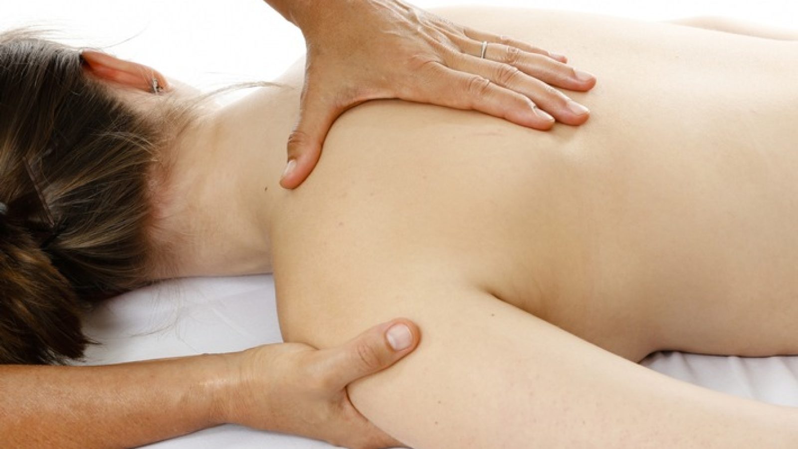 Ein Berufsgesetz würde einheitliche Ausbildungsstandards schaffen, die Qualität der Versorgung sichern und die Grundlage für wissenschaftliche Bewertung verbessern. Langfristig könne Osteopathie so einen Beitrag leisten, das Gesundheitssystem zu entlasten. / Weiterer Text über ots und www.presseportal.de/nr/79623 / Die Verwendung dieses Bildes für redaktionelle Zwecke ist unter Beachtung aller mitgeteilten Nutzungsbedingungen zulässig und dann auch honorarfrei. Veröffentlichung ausschließlich mit Bildrechte-Hinweis.