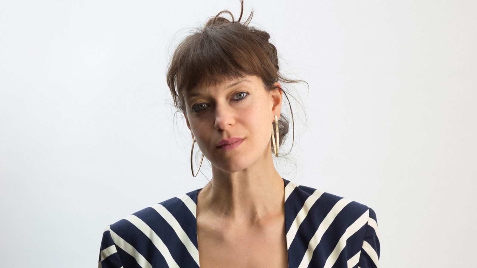 Schauspielerin und 3sat-Preisträgerin Katharina Bach. / Nutzung des Bildes nur in Verbindung mit der Sendung inkl. Social Media. / Weiterer Text über ots und www.presseportal.de/nr/6348 / Die Verwendung dieses Bildes für redaktionelle Zwecke ist unter Beachtung aller mitgeteilten Nutzungsbedingungen zulässig und dann auch honorarfrei. Veröffentlichung ausschließlich mit Bildrechte-Hinweis.