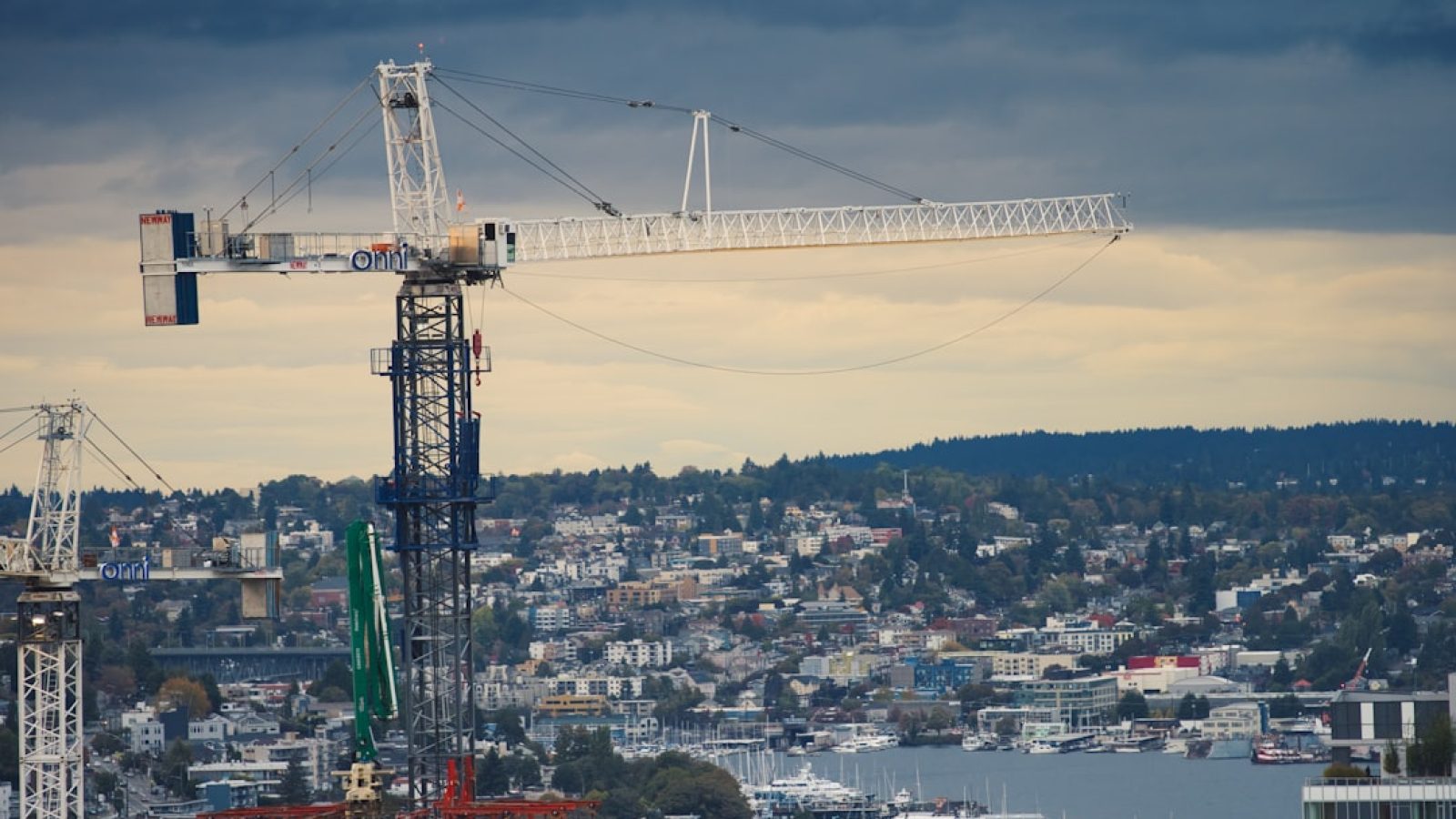 690a61e923815633205367