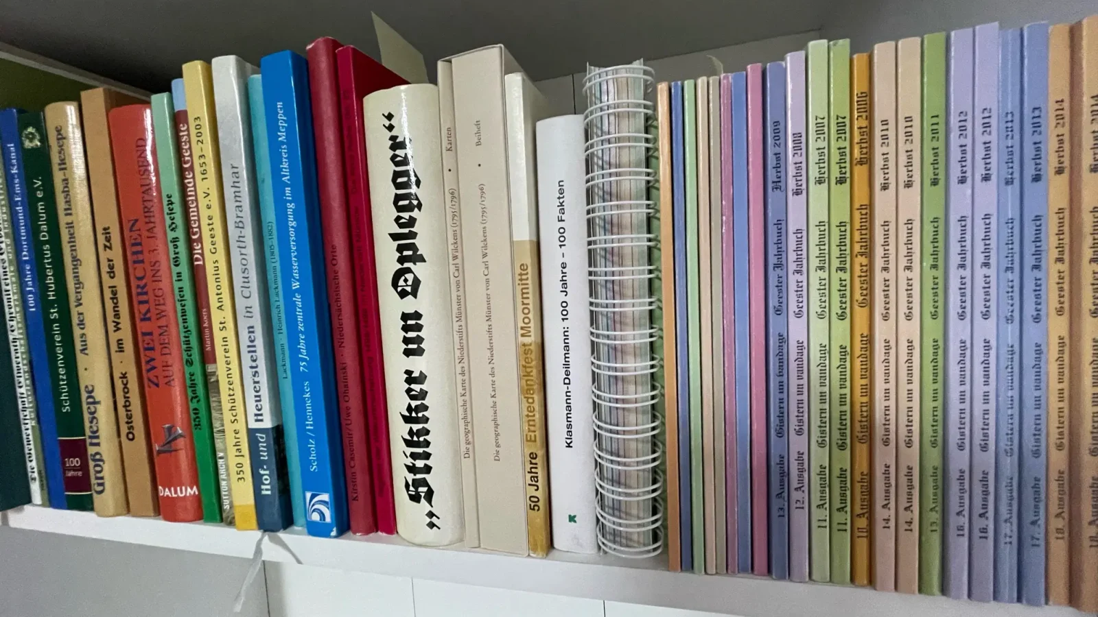 Archiv der Gemeinde Geeste Bücher im Regal III