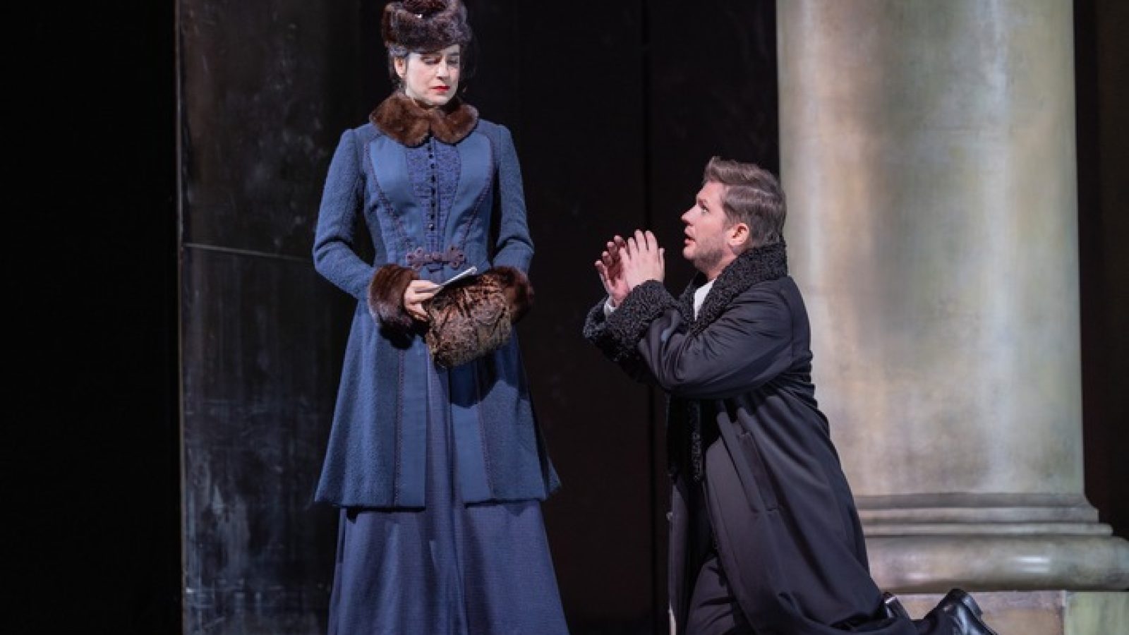 Asmik Grigorian als Tatjana und Iurii Samoilov als Onegin in Tschaikowskis EUGEN ONEGIN / Weiterer Text über ots und www.presseportal.de/nr/136327 / Die Verwendung dieses Bildes für redaktionelle Zwecke ist unter Beachtung aller mitgeteilten Nutzungsbedingungen zulässig und dann auch honorarfrei. Veröffentlichung ausschließlich mit Bildrechte-Hinweis.