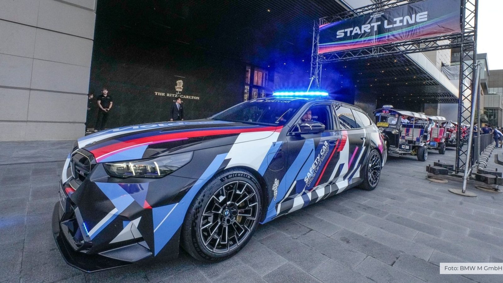 BMW M5 MotoGP™ (1)