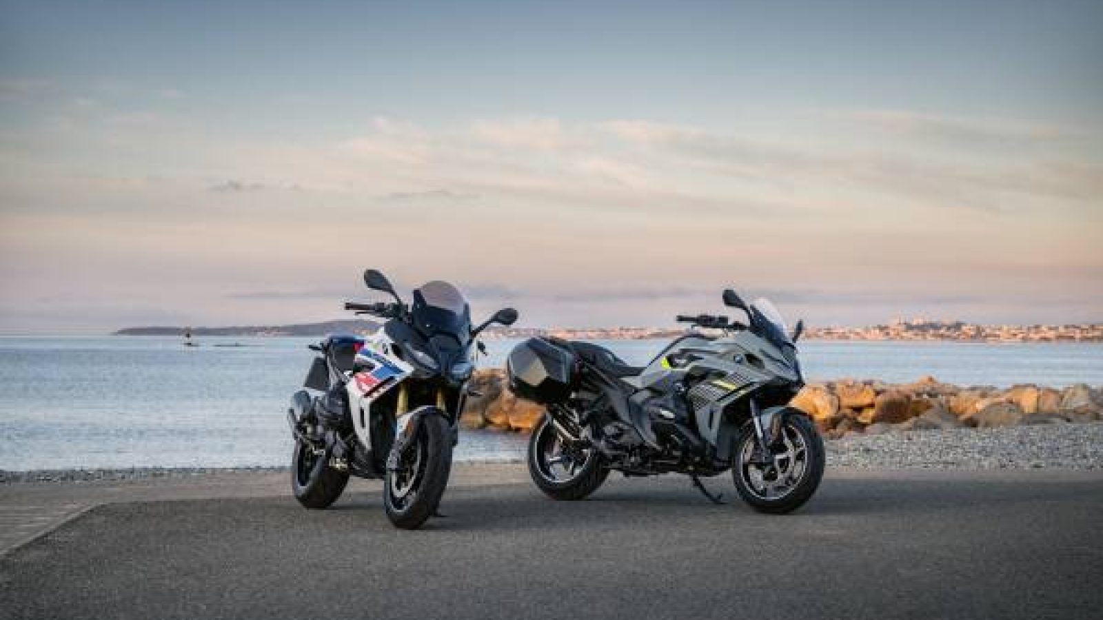 BMW Motorrad feiert 50 Jahre BMW RS Wettbewerbsmotorräder